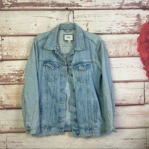 Forever 21 Light Wash Denim Jean Jacket